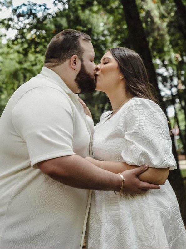 Beso en el bosque